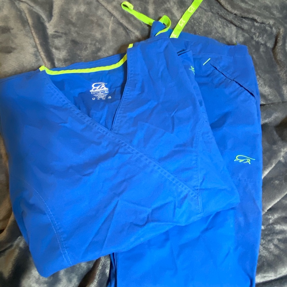 Women’s Iguana Med scrub set size L